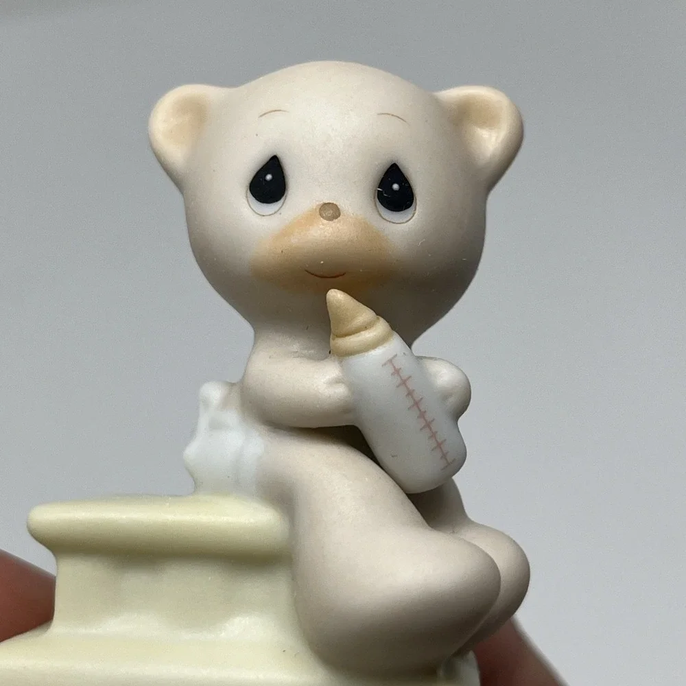 Precious Moments Birthday Train May Your Birthday Be Warm NEWBORN BABY Bear 1985